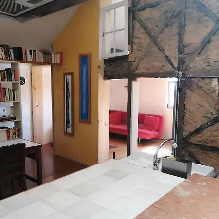 아파트 Lovely Flat In City Center *